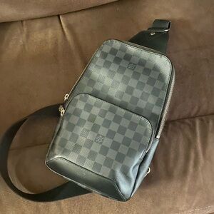 Men’s LV cross bag in excellent condition